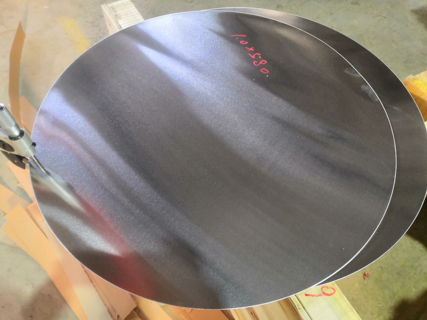 Folhas de alumínio laminadas a quente