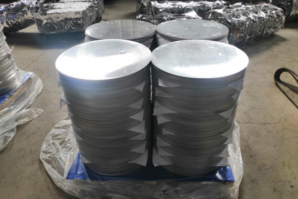 Embalaje de chapa redonda de aluminio.